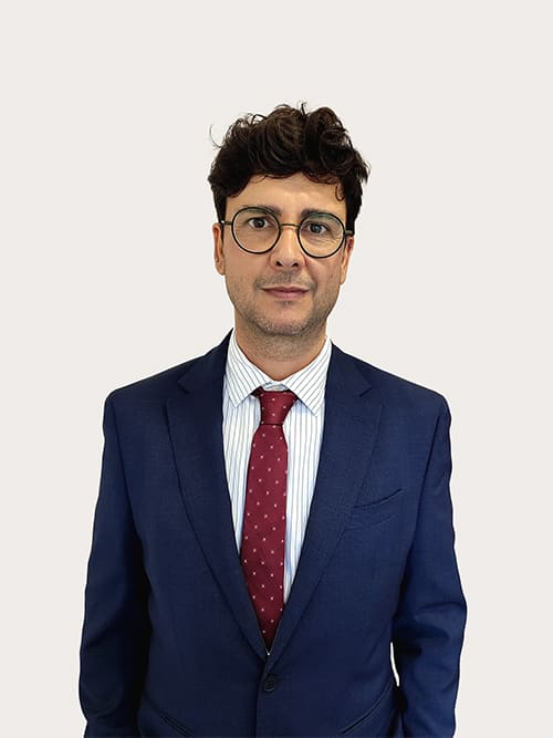 Rubén Hernández Director General Nauplia
